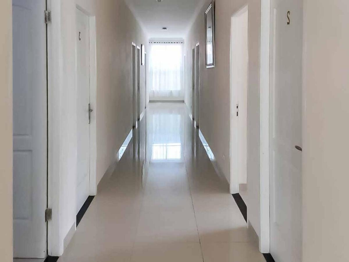 Wisma Talenta Mitra Reddoorz Jacarta Exterior foto