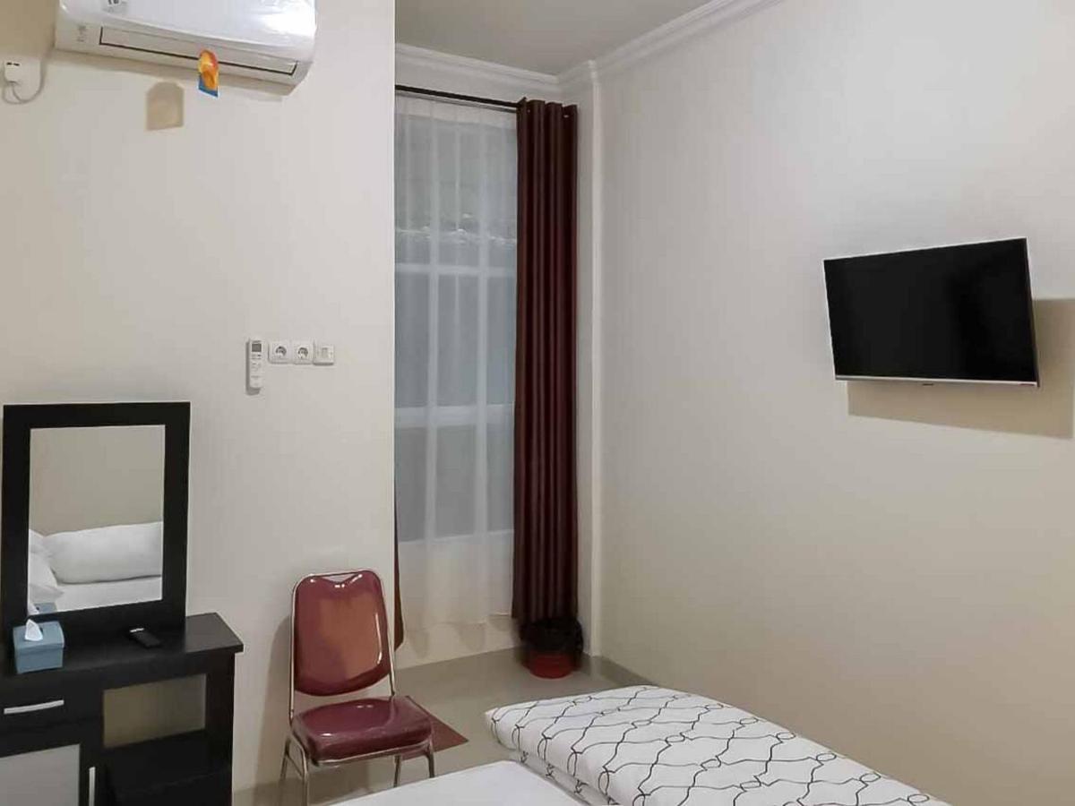 Wisma Talenta Mitra Reddoorz Jacarta Exterior foto